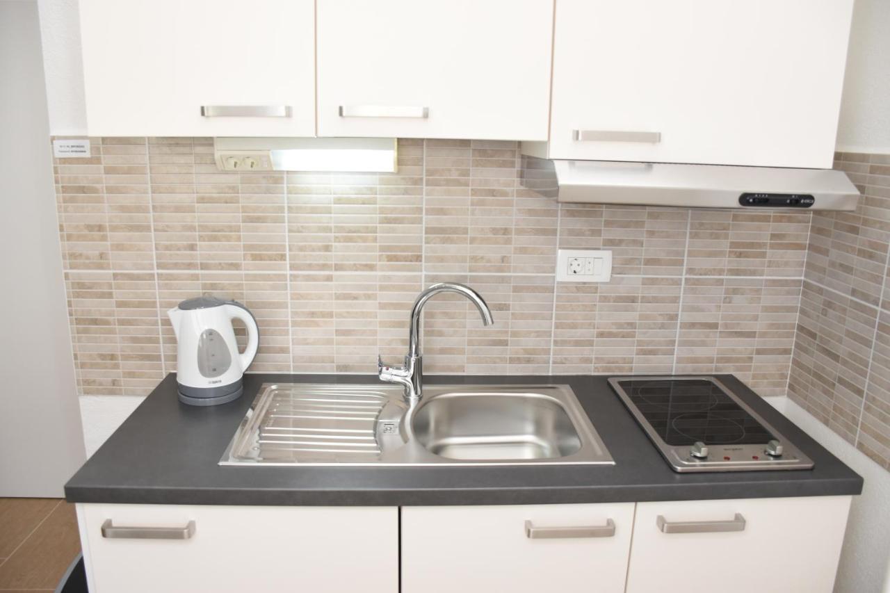 Apartments Jelena Kaštela Zewnętrze zdjęcie