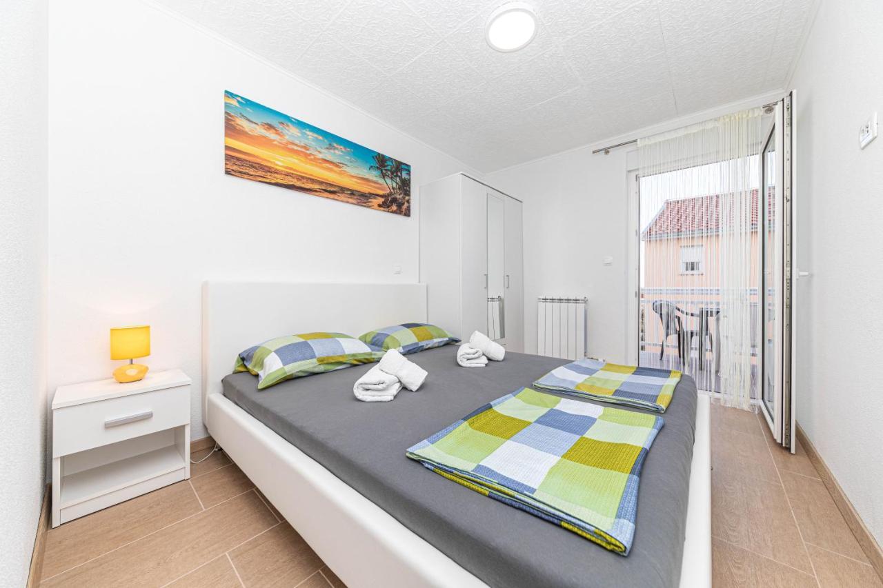 Apartments Jelena Kaštela Zewnętrze zdjęcie