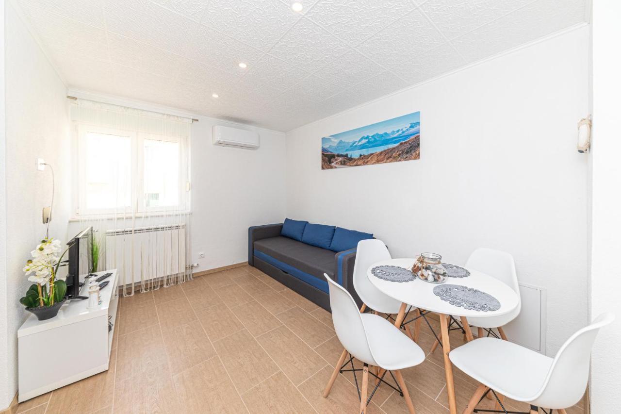 Apartments Jelena Kaštela Zewnętrze zdjęcie