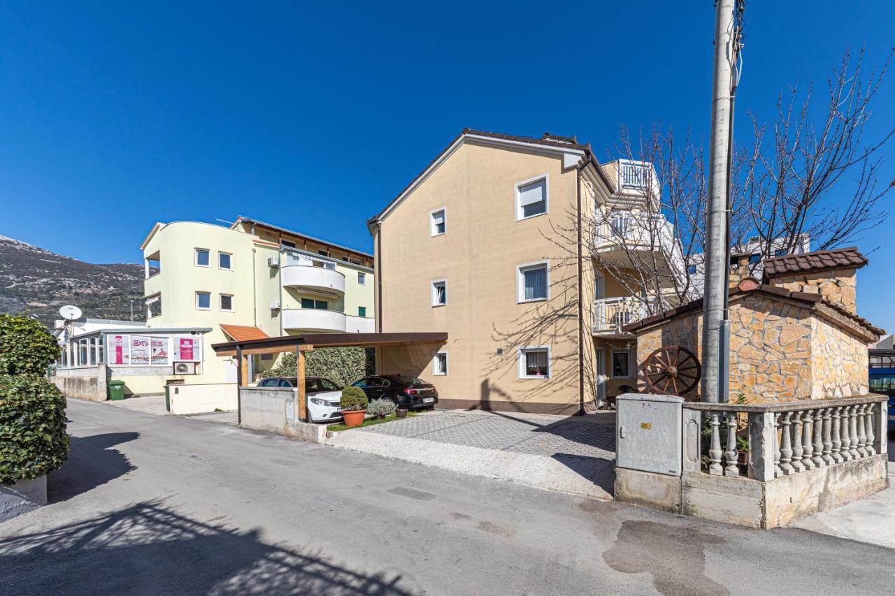 Apartments Jelena Kaštela Zewnętrze zdjęcie