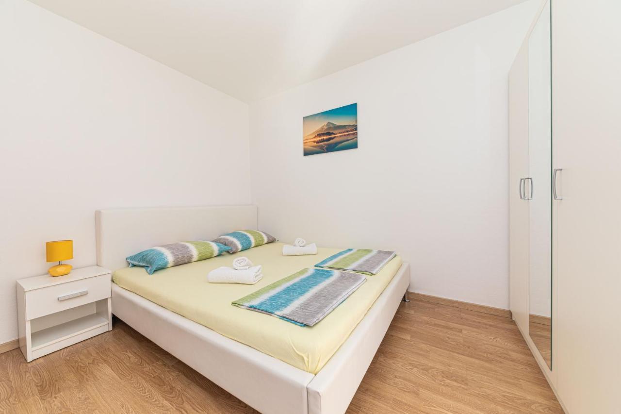 Apartments Jelena Kaštela Zewnętrze zdjęcie