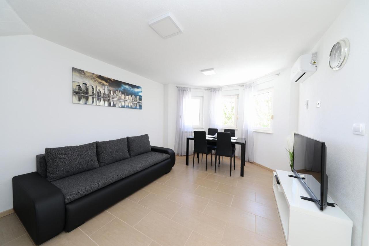 Apartments Jelena Kaštela Zewnętrze zdjęcie